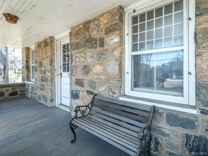 1425 Middle Neck Road, Sands Point, NY 11050 - #3