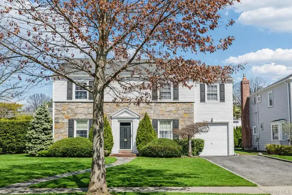 87 Kingsbury Road, Garden City, NY 11530