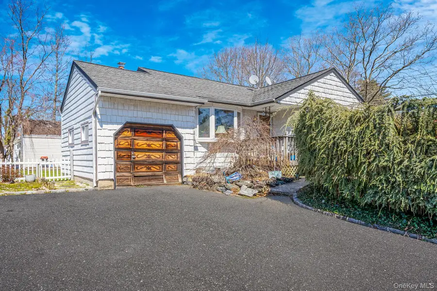 59 Tippin Drive, Huntington Station, NY 11746 - #2