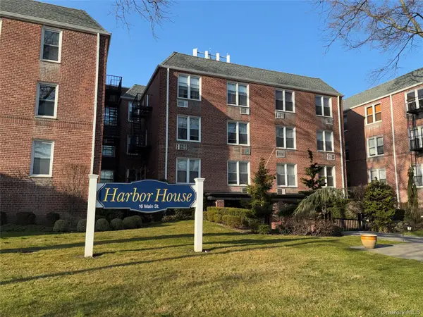 16 Main Street #2Y, East Rockaway, NY 11518