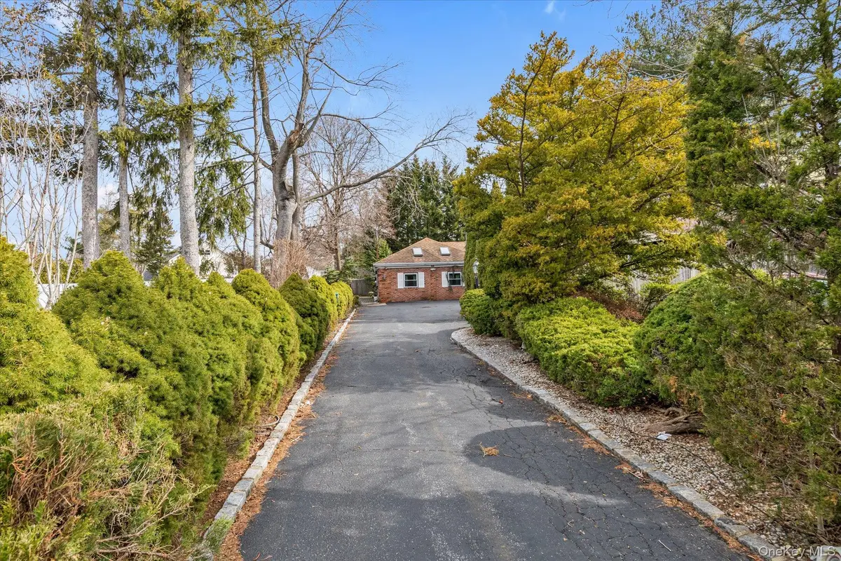 84 Horton Place, Syosset, NY 11791 - #1