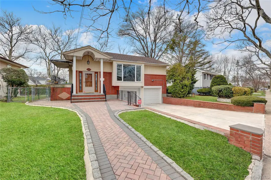 125 Marcus Avenue, New Hyde Park, NY 11040 - #2