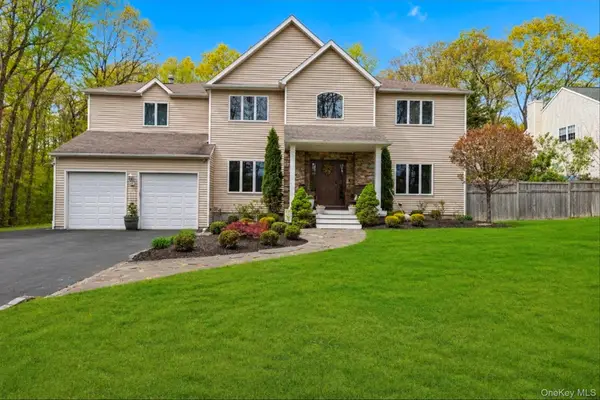 263 Old Commack Road, Kings Park, NY 11754