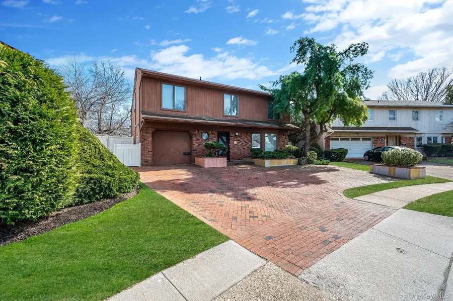 61 Southgate Road, Valley Stream, NY 11581 - #2