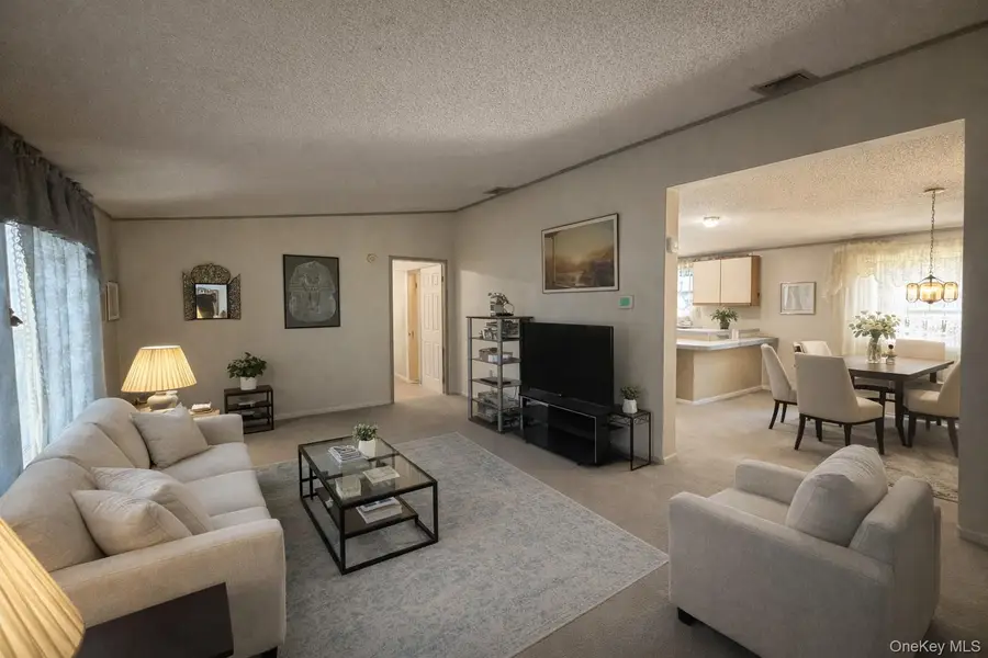 4 Mews Court, Holtsville, NY 11742 - #3