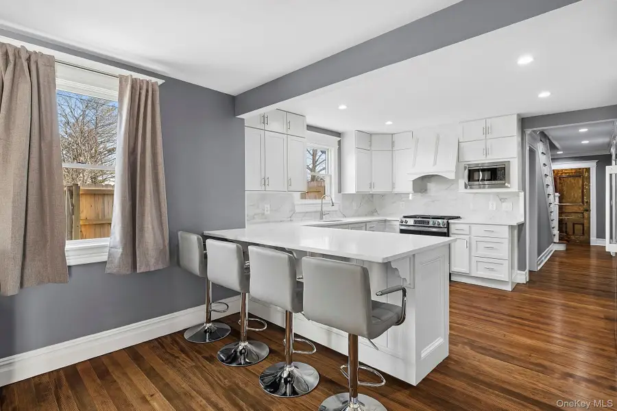 178 Main Road, Riverhead, NY 11901 - #3