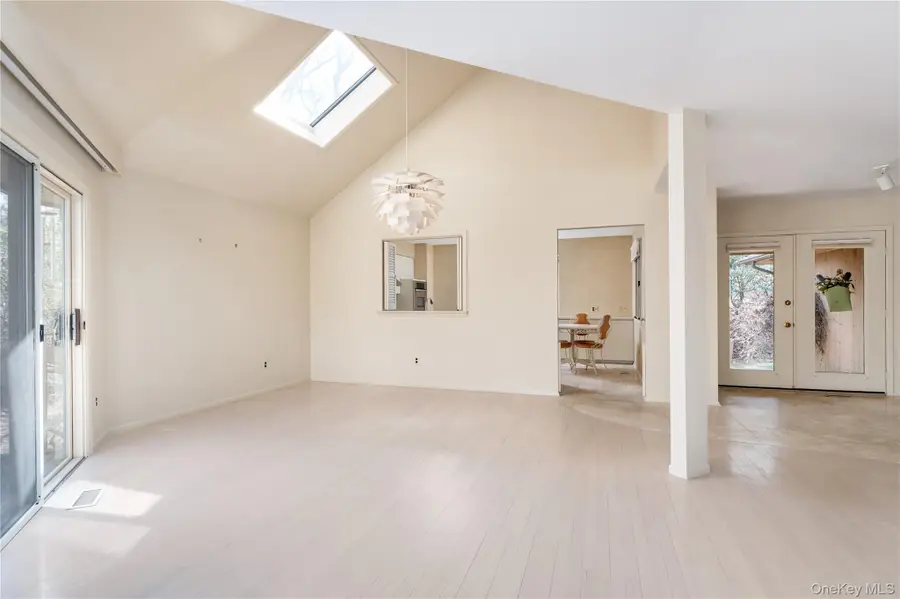 10 Hunters Trail, Wading River, NY 11792 - #3