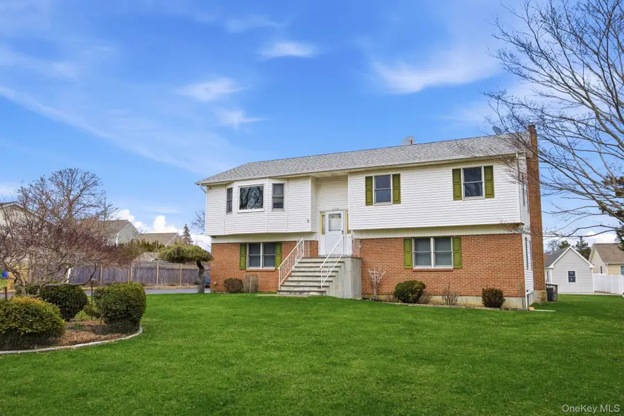 1450 Mccann Lane, Greenport West, NY 11944 - #2