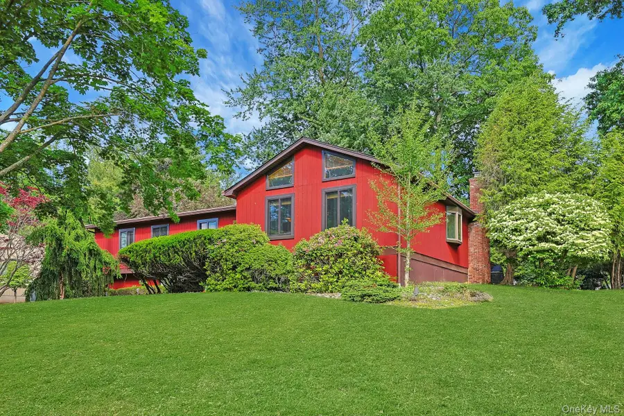 8 Sasson Terrace, Valley Cottage, NY 10989 - #3