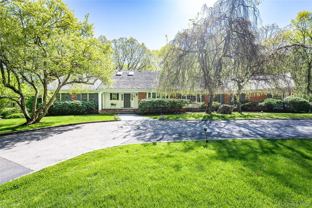 16 Carolyn Place, Armonk, NY 10504 - #1