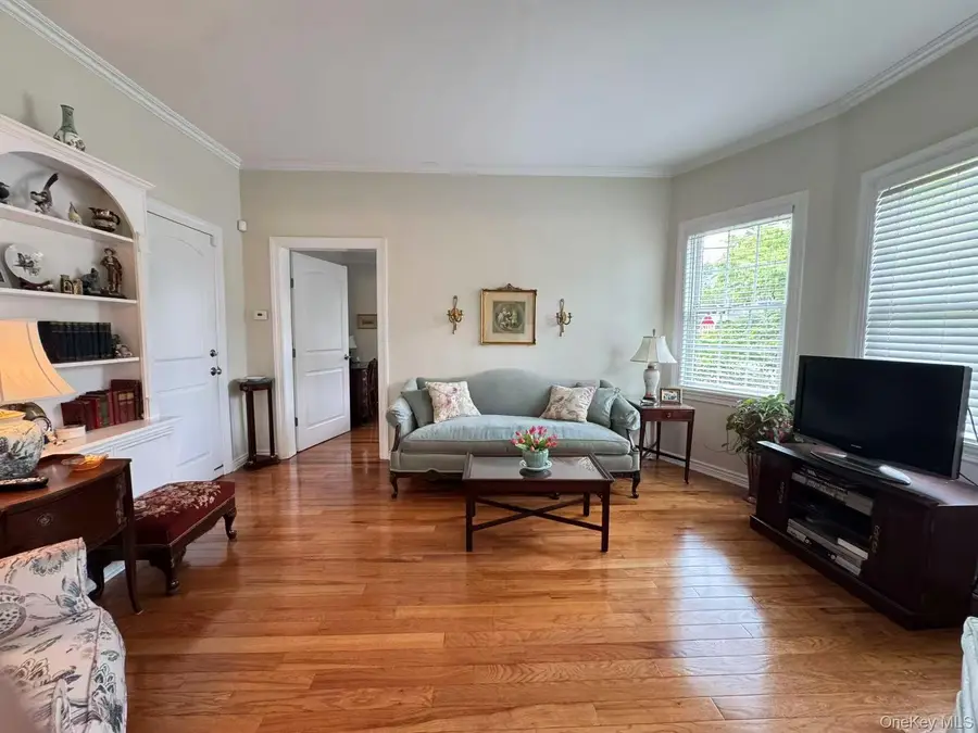 42-60 248 Street, Little Neck, NY 11363 - #3