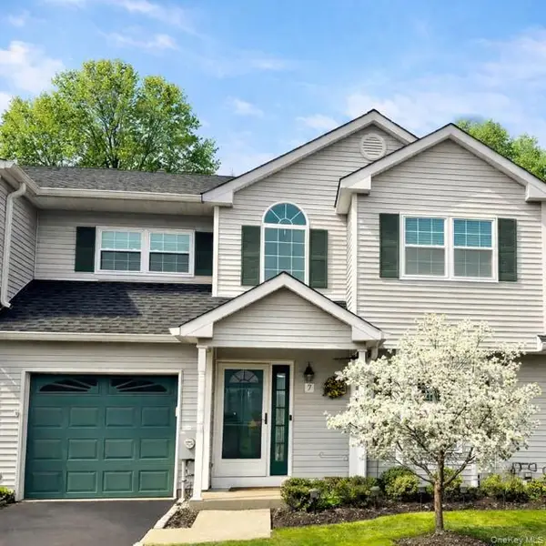 7 Monitor Road, Smithtown, NY 11787