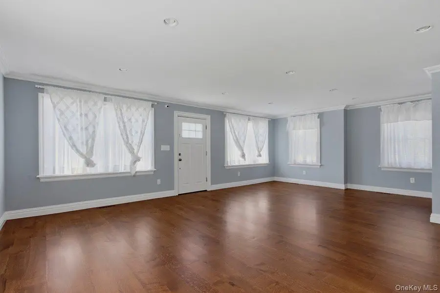 246 Tibbetts Road, Yonkers, NY 10705 - #3