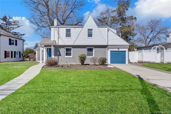 154 California Avenue, Freeport, NY 11520