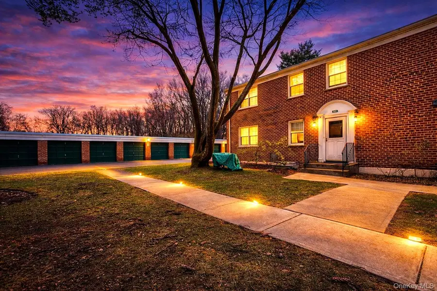 15 Fieldstone Drive #143, Hartsdale, NY 10530 - #3