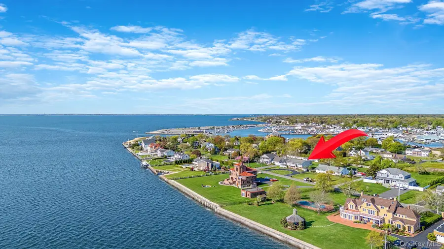 146 Awixa Avenue, Bay Shore, NY 11706 - #2