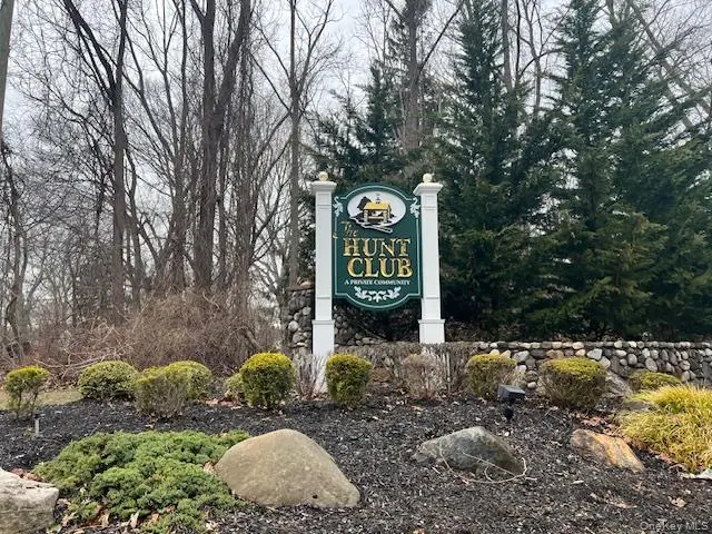 4 Fox Path, Coram, NY 11727 - #2