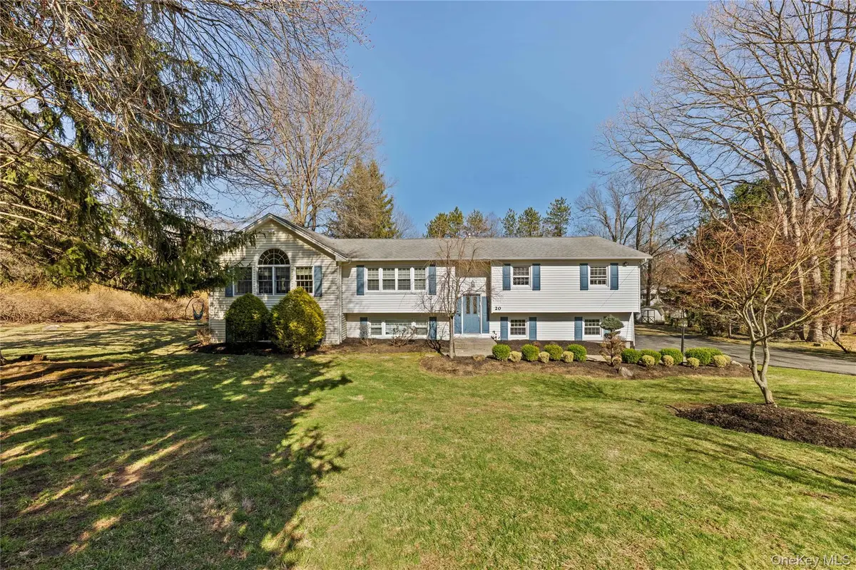 20 Dale Road, Airmont, NY 10952 - #1