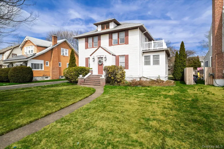 18 Phipps Avenue, East Rockaway, NY 11518 - #3