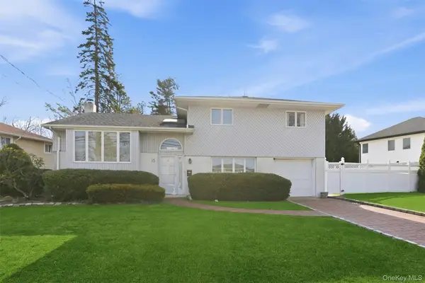 15 5th Place, Syosset, NY 11791