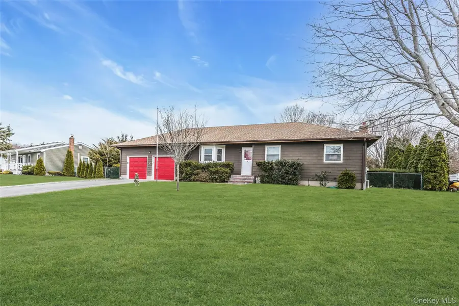 82 Donna Drive, Baiting Hollow, NY 11933 - #2