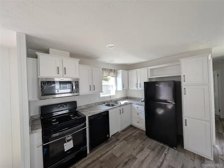 3146 Route 9w #6A, New Windsor, NY 12553 - #2