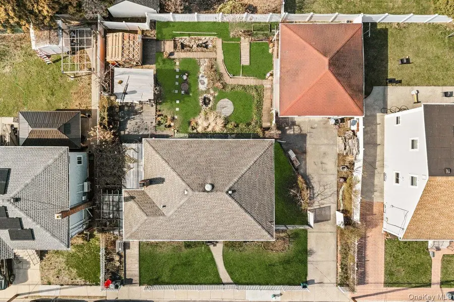 100 Memphis Avenue, Floral Park, NY 11001 - #2