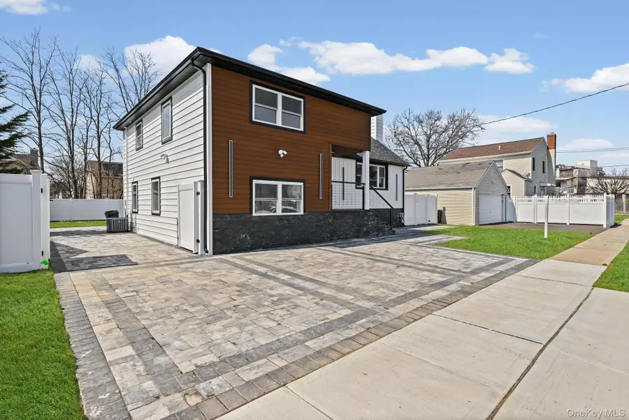 2292 Vassar Place, Merrick, NY 11566 - #3