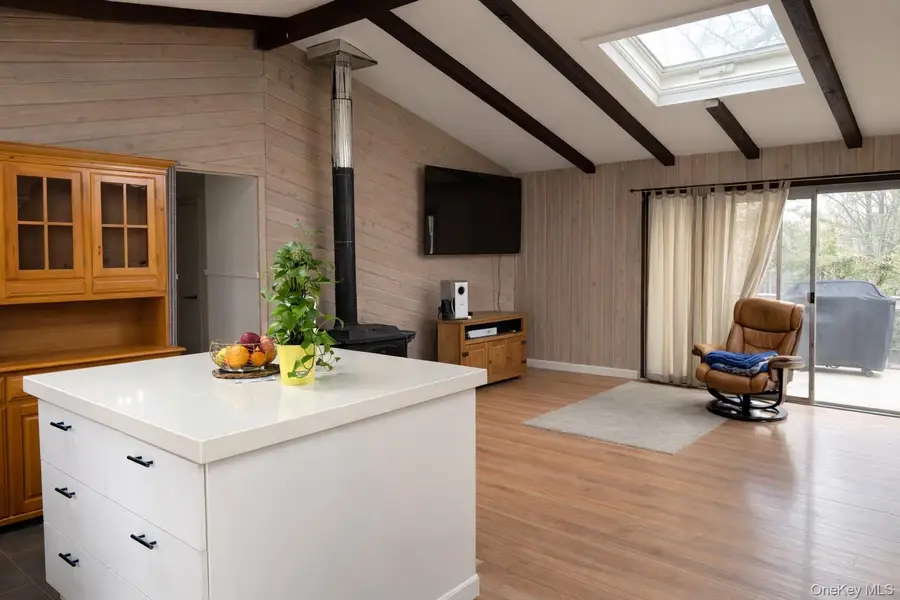 3 Louise Court, Hampton Bays, NY 11946 - #3