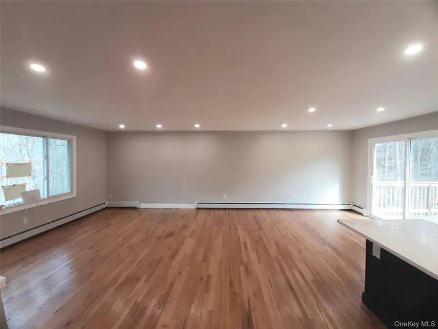 38 Pine Woods Road, Hyde Park, NY 12538 - #2