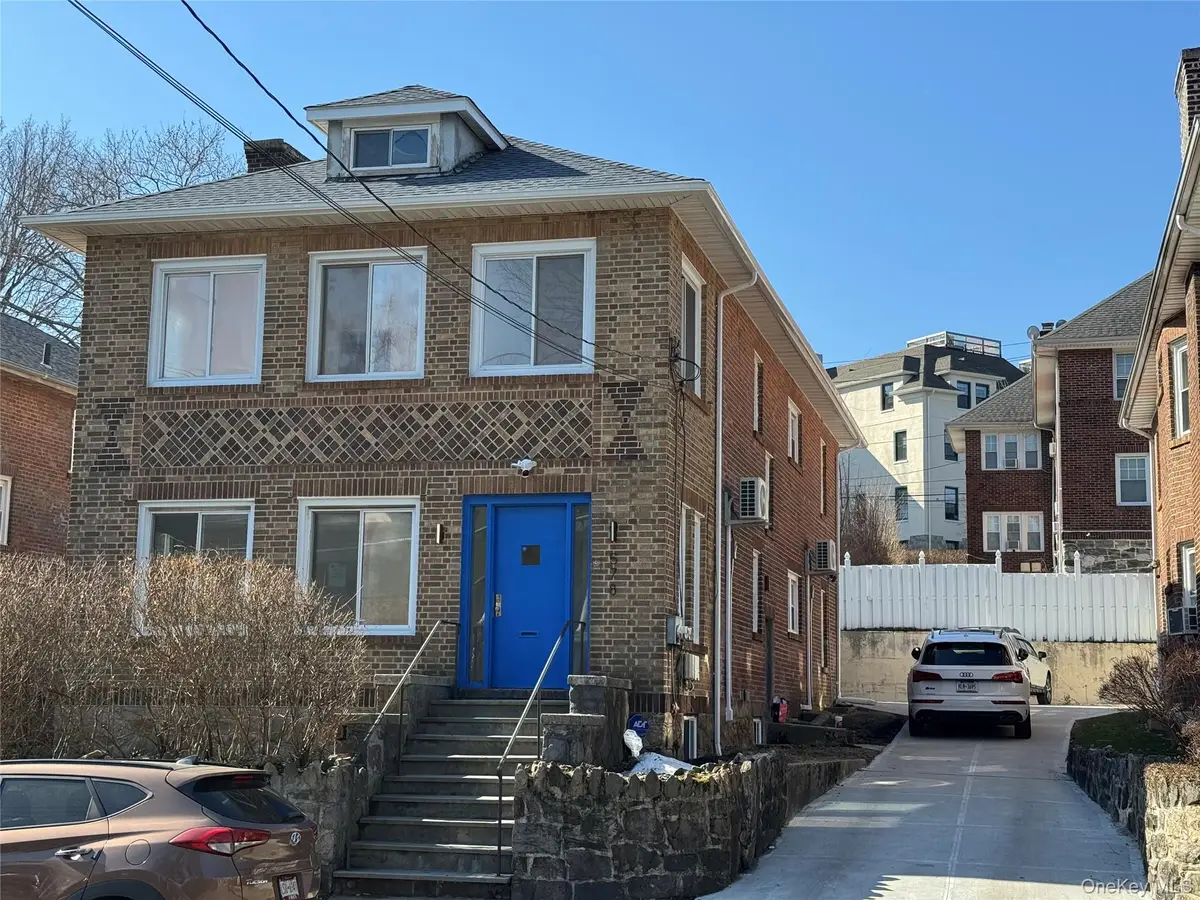 578 E 3rd Street, Mount Vernon, NY 10553 - #1