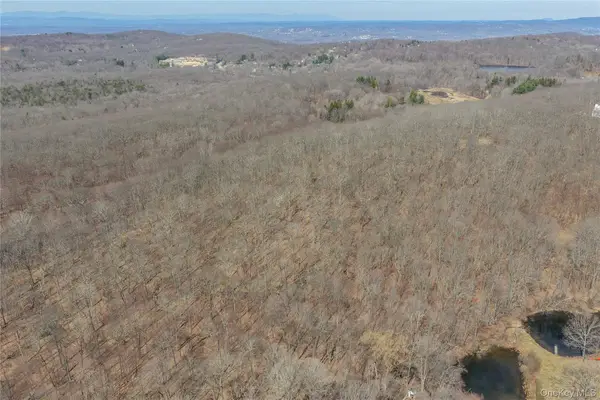 40 Meads Lane, Stormville, NY 12582