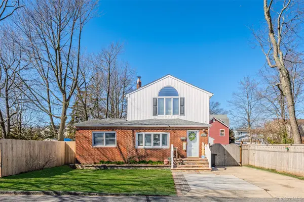 1534 12th Street, West Babylon, NY 11704