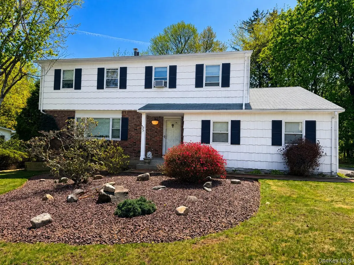 5 Catawba Drive, West Nyack, NY 10994 - #1
