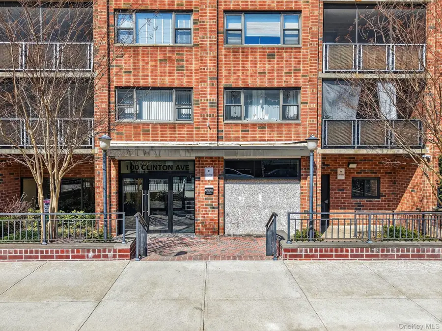 100 Clinton Avenue #3K, Mineola, NY 11501 - #2