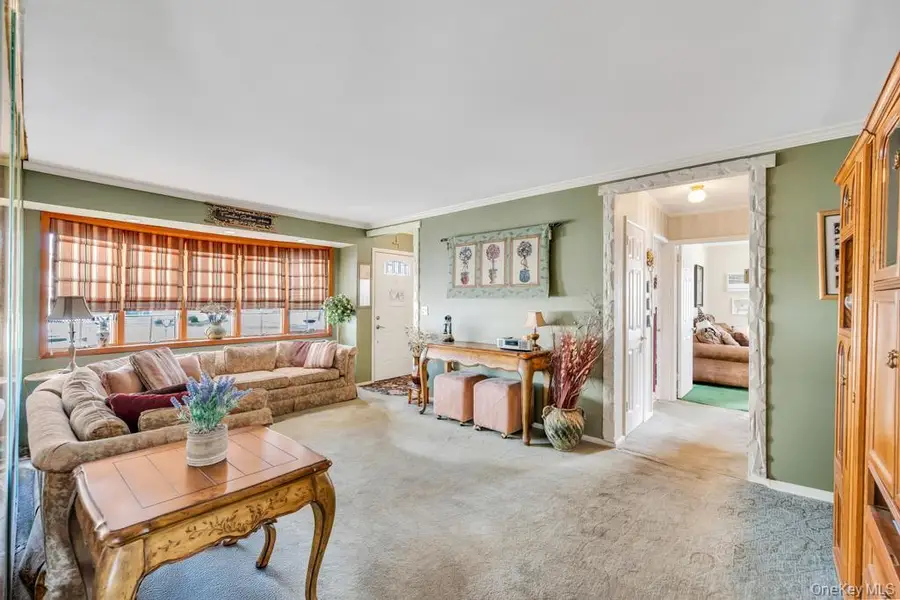 26 Terry Street, Hicksville, NY 11801 - #2