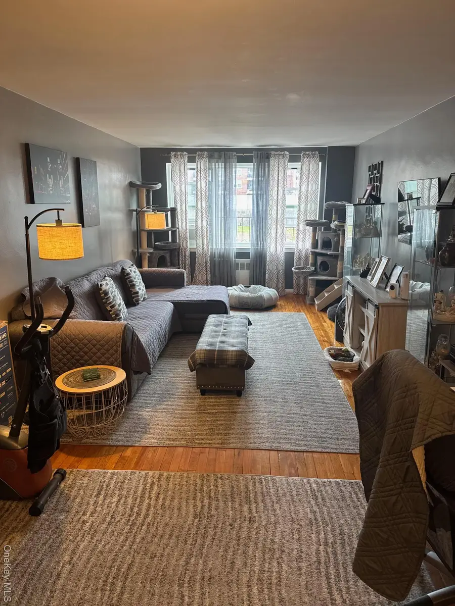 279 North Broadway Street #7E, Yonkers, NY 10701 - #3