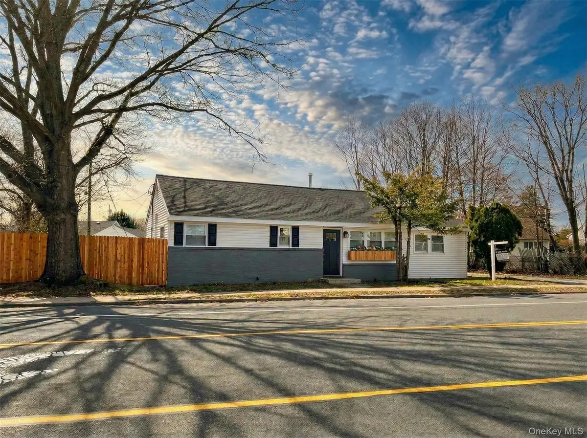 3323 Great Neck Road, Amityville, NY 11701 - #1