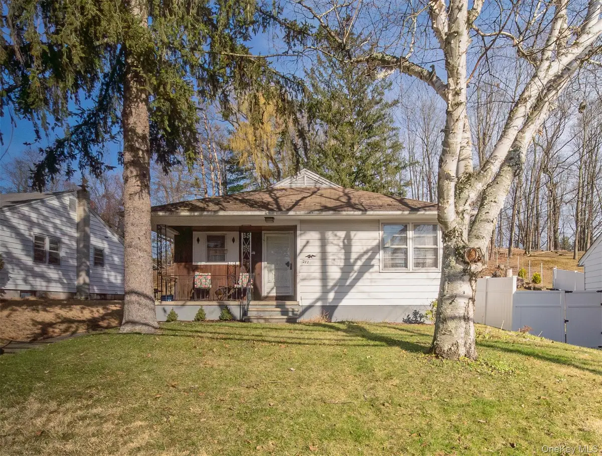 272 E Chester Street, Kingston, NY 12401 - #1