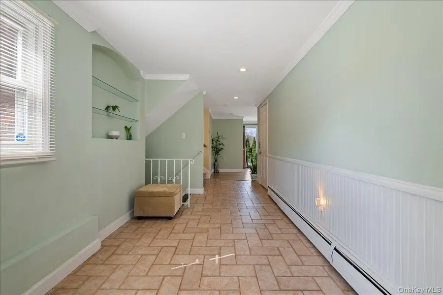 7 Plainview Road, Bethpage, NY 11714 - #3