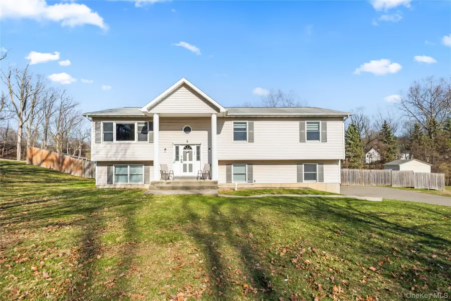 3 Algonquin Circle, Airmont, NY 10952 - #2