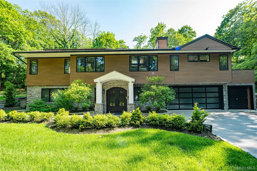 6 Tanyard Lane, Huntington, NY 11743 - #2