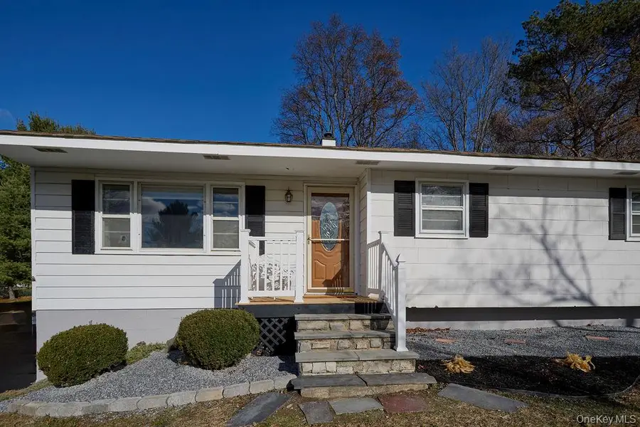 17 Andover Lane, Poughkeepsie, NY 12601 - #2