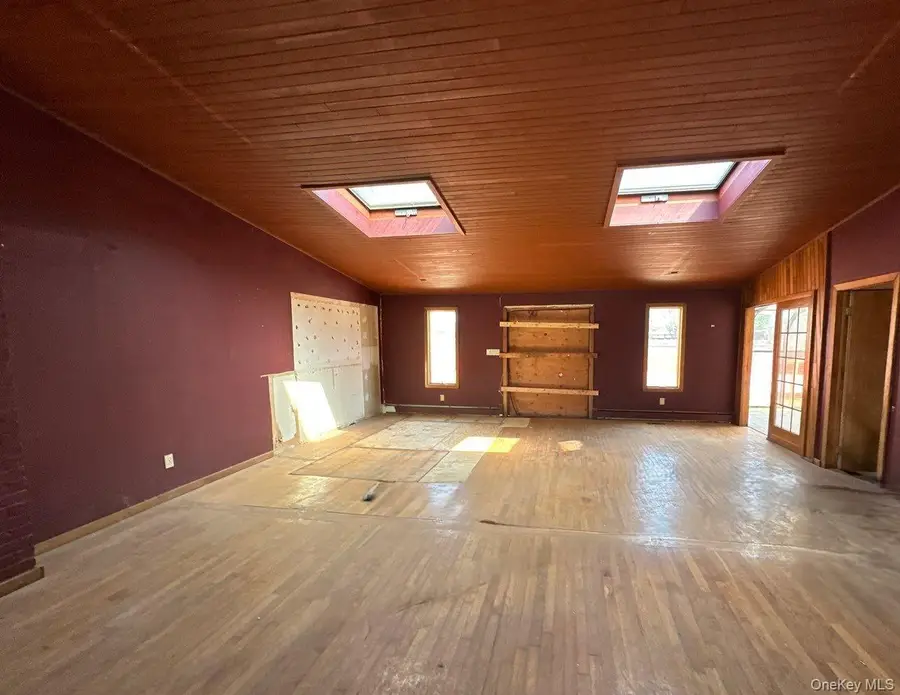 97 Pardee Avenue, Islip, NY 11751 - #2