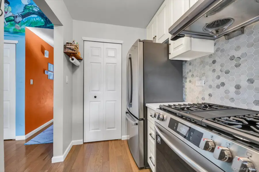 239-48B Oak Park Drive #7B, Douglaston, NY 11362 - #3