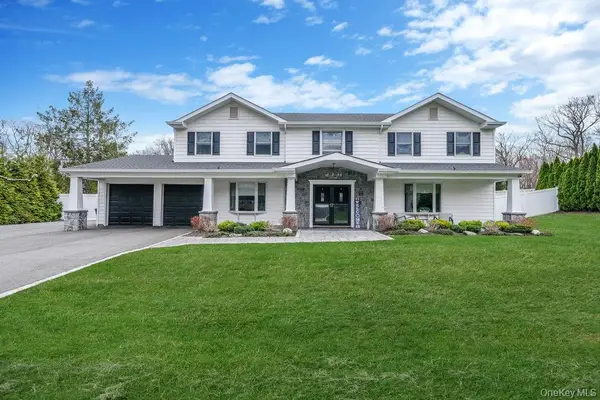 62 Randolph Drive, Dix Hills, NY 11746