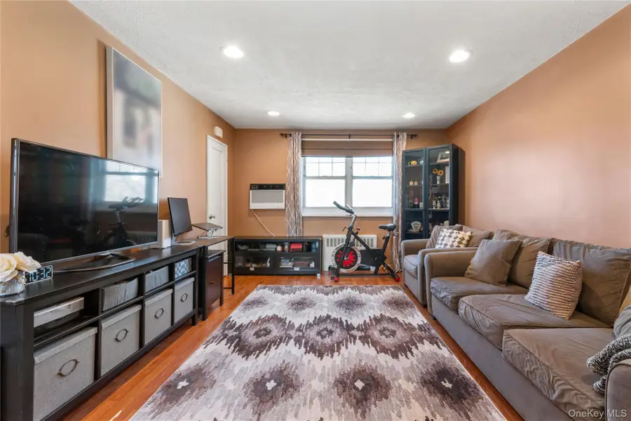 249-31 64th Avenue #2, Little Neck, NY 11362 - #3