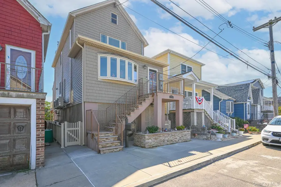 20 W 18th Road, Broad Channel, NY 11693 - #2