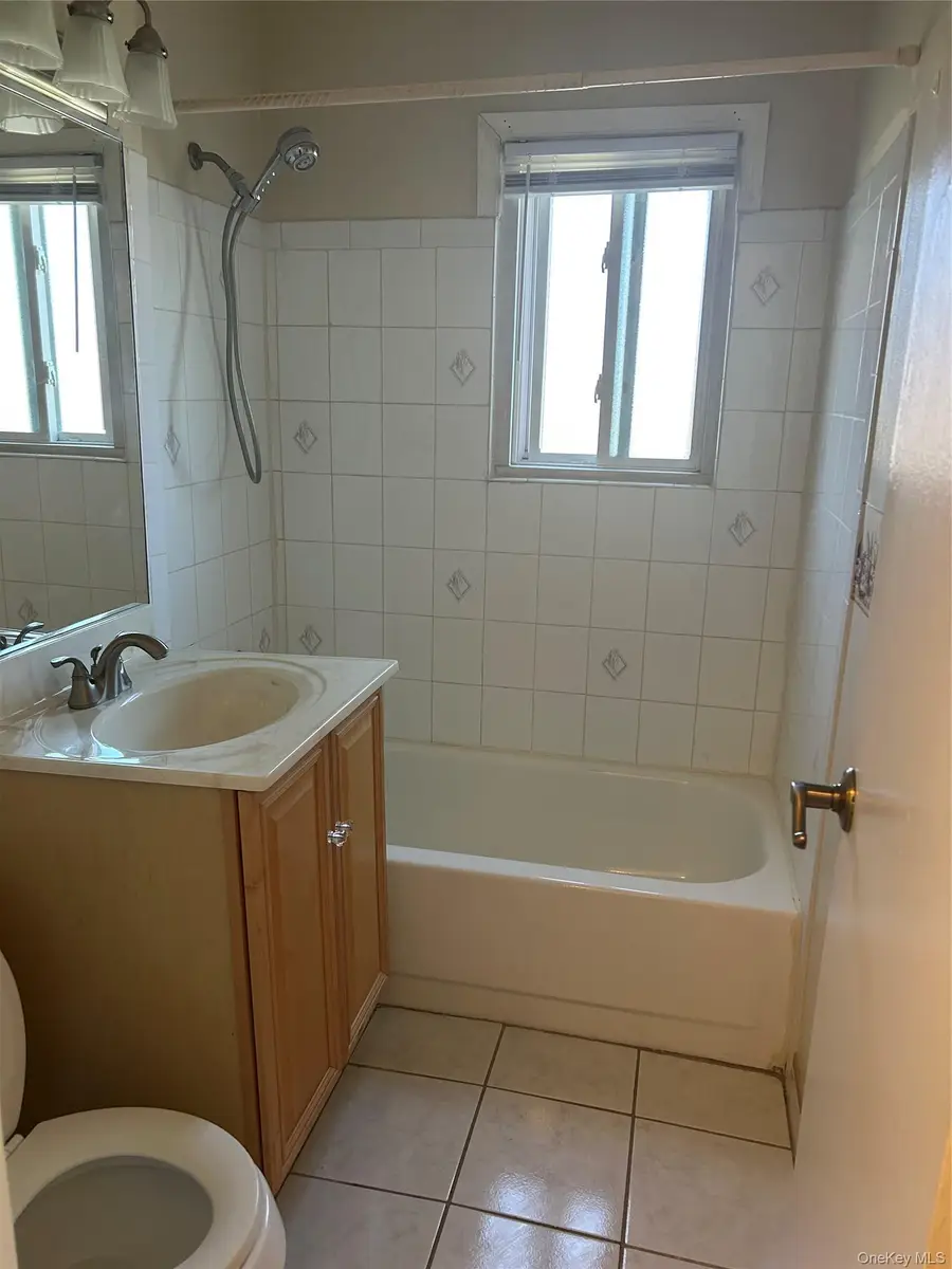 254 Edmunton Drive #K1 Edmunton Drive #k1 #K1, North Babylon, NY 11703 - #3