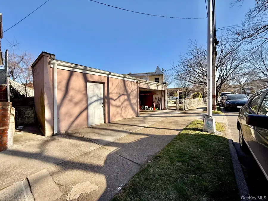 66-05 Garfield Avenue, Woodside, NY 11377 - #3
